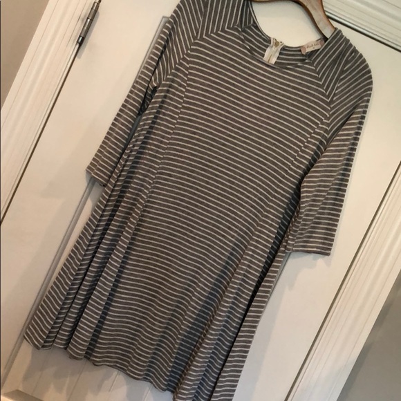 Fall Closet Staple Dress Flowy - Picture 1 of 6